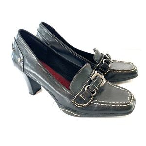 Black leather pumps Cinchible size 5.5